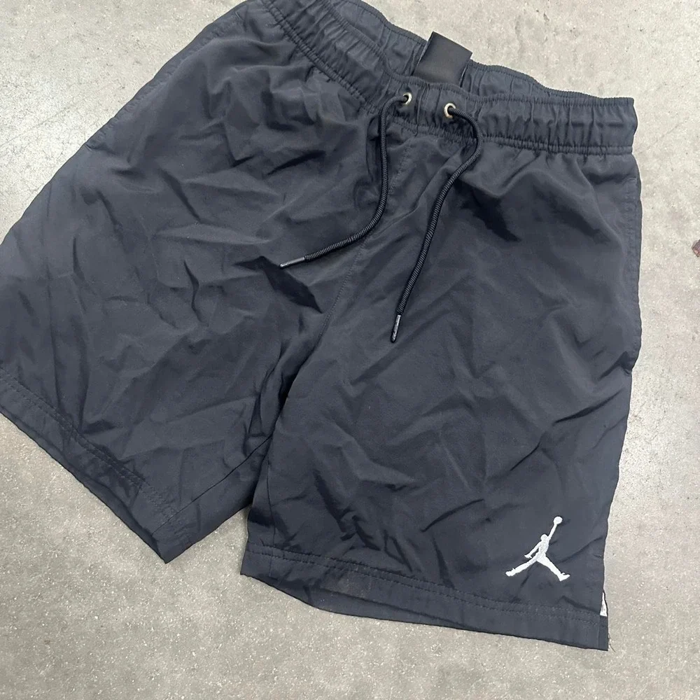 Jordan Black Mesh Lined Athletic Jogging Workout shorts Size Small
